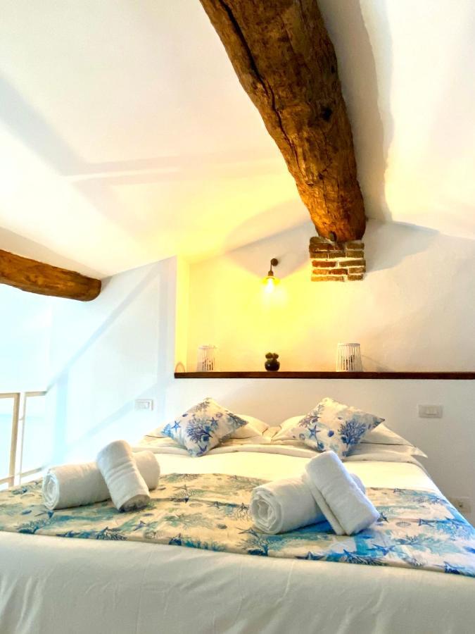 Апартаменты Cozy Loft Marina View Савона Экстерьер фото